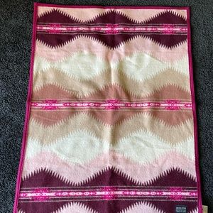 ***Brands New*** Pendleton Baby Blanket